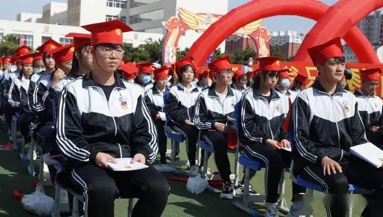 对于已经拉黑的好友要怎样拉回来呢？游戏画面